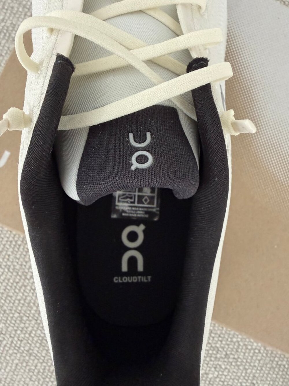 On Cloudtilt Sneakers White/Black — Men's US 9 — Brand New